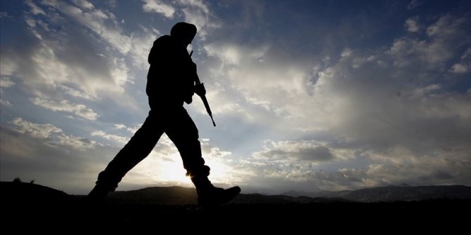 Irak'ın kuzeyindeki Metina bölgesinde bir asker şehit oldu