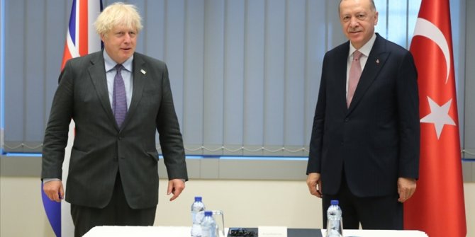 Cumhurbaşkanı Erdoğan, İngiltere Başbakanı Johnson ile telefonda görüştü