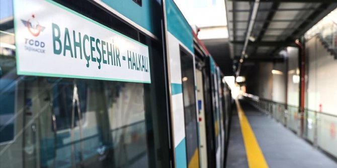 Halkalı-Bahçeşehir banliyö seferleri başladı