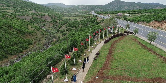 PKK'lı teröristlerce 29 yıl önce katledilen 33 asker unutulmadı
