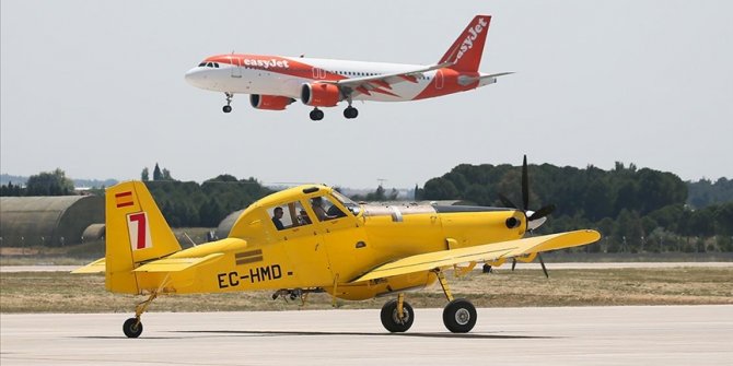 Yüksek manevra kabiliyetli yangın söndürme uçakları İzmir'e geldi