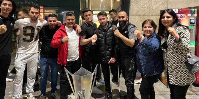 Ampute Futbol Şampiyonlar Ligi şampiyonu Etimesgut Belediyespor, Ankara'da coşkuyla karşılandı