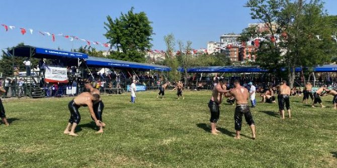 Pehlivanlar Kağıthane’de er meydanına çıktı