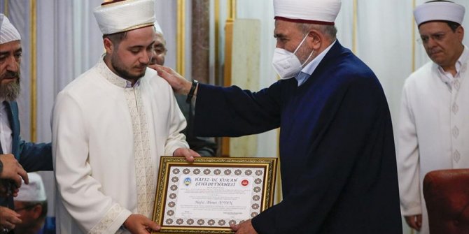 Arnavutköy'de 393 hafız için icazet töreni düzenlendi