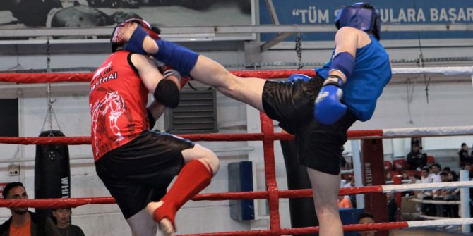 Yenimahalle Belediyesi sporcuları Muaythai'de damga vurdu