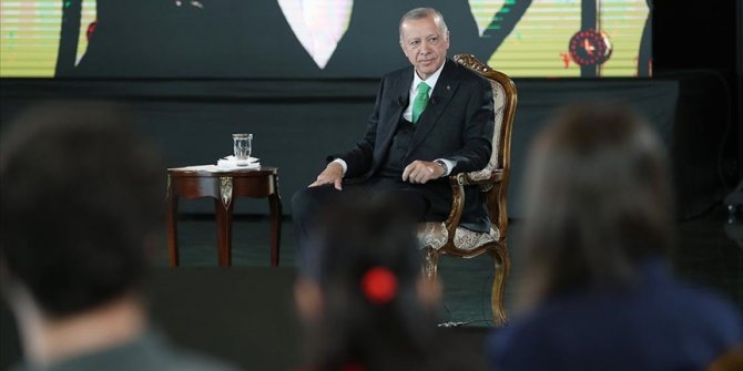 Cumhurbaşkanı Erdoğan: Elektronik sigaraya fırsat vermeyeceğiz