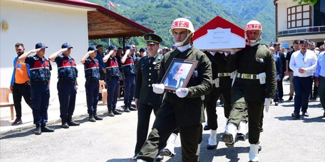 Trabzon'da hayatını kaybeden Kore gazisi son yolculuğuna uğurlandı