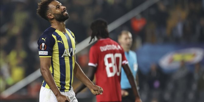 Fenerbahçeli Nazım Sangare ameliyat edildi