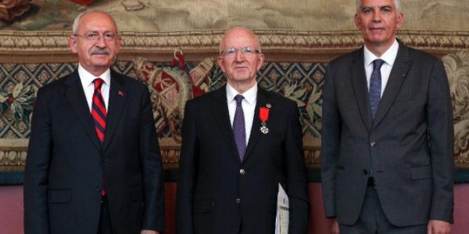 Kılıçdaroğlu, Fransa Büyükelçiliği'ndeki törene katıldı