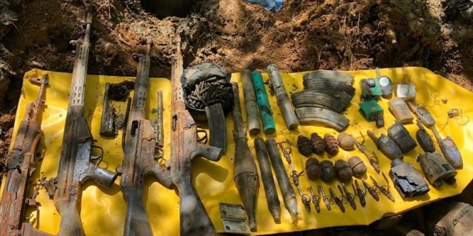 Tunceli'de teröristlere ait silah ve çok sayıda mühimmat ele geçirildi