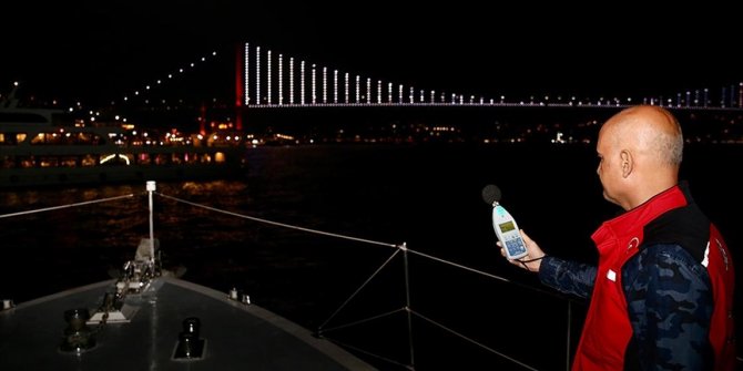 İstanbul Boğazı'nda gürültü denetimi yapıldı