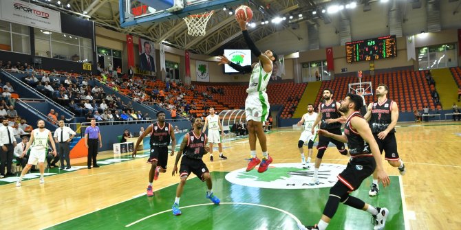 Mamak Belediyesi Basketbol Takımı Samsunspor'u mağlup etti