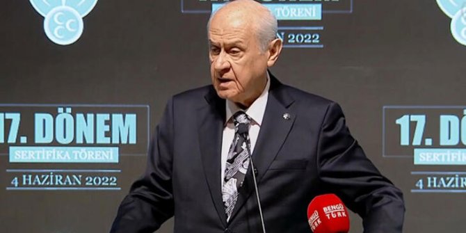 Bahçeli: Türkiye'nin en ciddi sorunlarından birisi muhalefetin şahsiyet yoksunluğudur