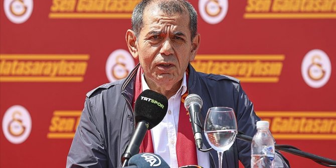 Galatasaray'da başkan adayı Özbek: Galatasaray'ı zirveye taşımak için gereken fedakarlıkları yapmak zorundayız