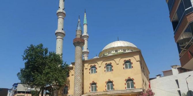 Camilerin hoparlöründen müzik çalan elektronik teknisyeni, adli kontrolle serbest