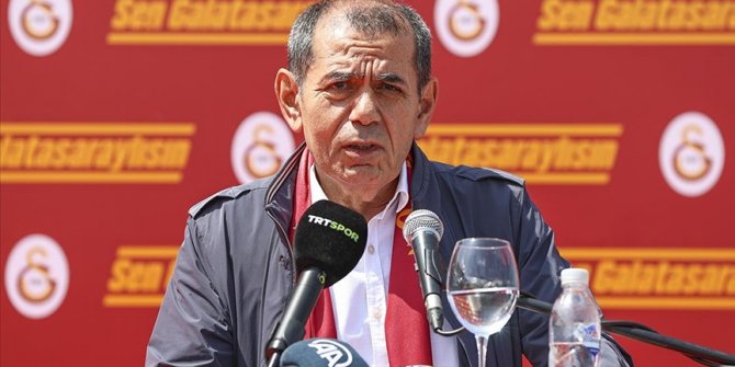 Galatasaray'da başkan adayı Dursun Özbek, kulüp üyeleriyle bir araya geldi