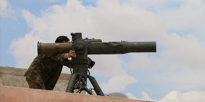 Münbiç'te YPG/PKK’lıların elindeki ABD yapımı TOW tanksavarlar, objektiflere yansıdı