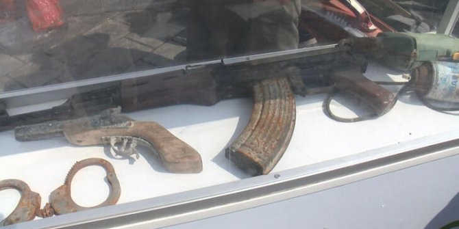 Kadıköy ve Eminönü'nde denizden çıkarılanlar şaşırttı