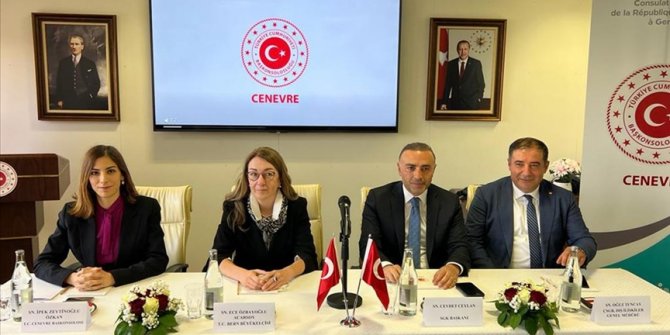 SGK Başkanı Ceylan, İsviçre'deki Türk STK başkanlarıyla Cenevre'de bir araya geldi