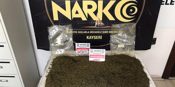 Uyuşturucuları bebek bezlerinin içine gizlemişler