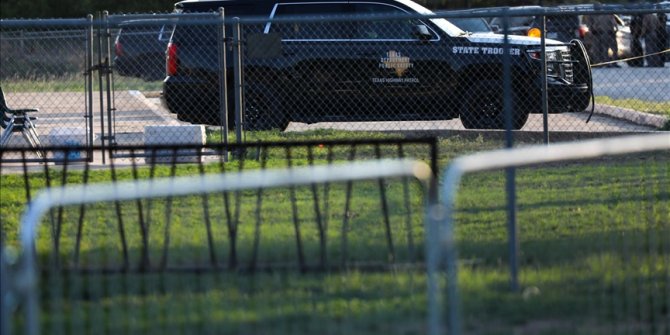 ABD'de bir şirketin üretim tesisine giren silahlı saldırgan 3 kişiyi öldürdü