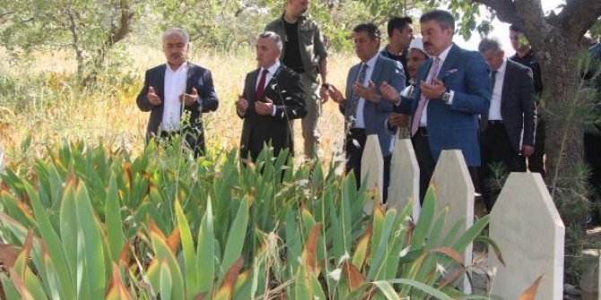 PKK'nın Çevrimli katliamında 32 yıl önce şehit edilen 27 kişi unutulmadı