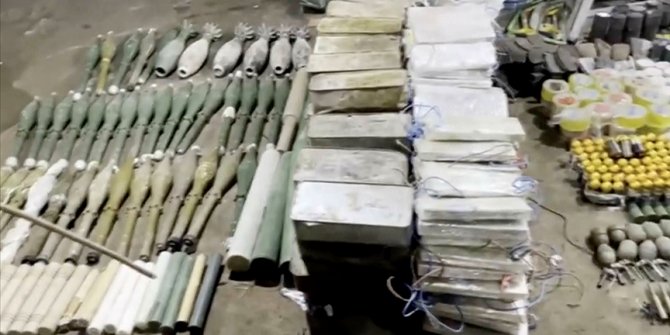 Pençe-Kilit Operasyonu bölgesinde çok sayıda silah ve mühimmat ele geçirildi