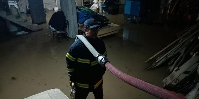Tokat'ta sağanak sonrası evleri su bastı