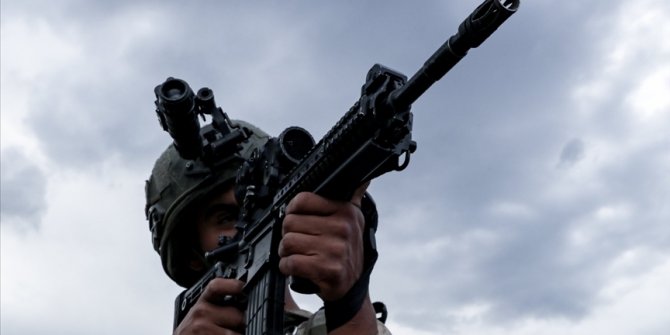 Yurda girmeye çalışan PKK'lı terörist Suriye sınırında yakalandı