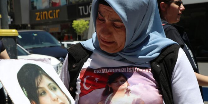 Van'da evlat nöbeti tutan baba: Gel, teslim ol