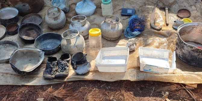 Amanos Dağları'nda terör örgütü PKK'ya ait sığınakta patlayıcı ele geçirildi