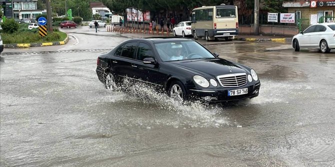 Karabük'te sağanak etkili oldu