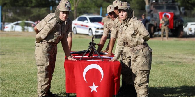 Diyarbakır'da 31 güvenlik korucusu yemin ederek göreve başladı