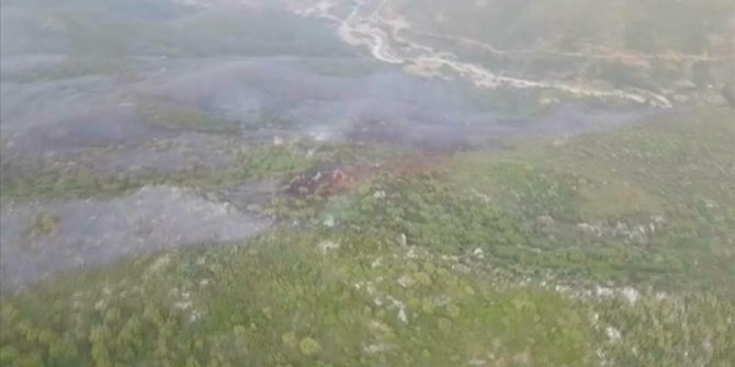 İzmir'deki yangın ekiplerin yaklaşık 15 saatlik müdahalesiyle söndürüldü