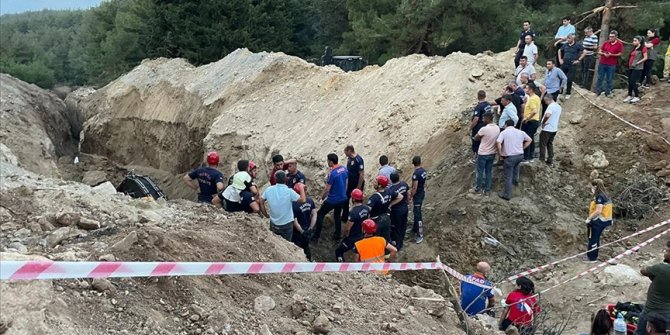 Manisa'da kazı çalışmasında meydana gelen göçükteki kişinin cenazesine ulaşıldı
