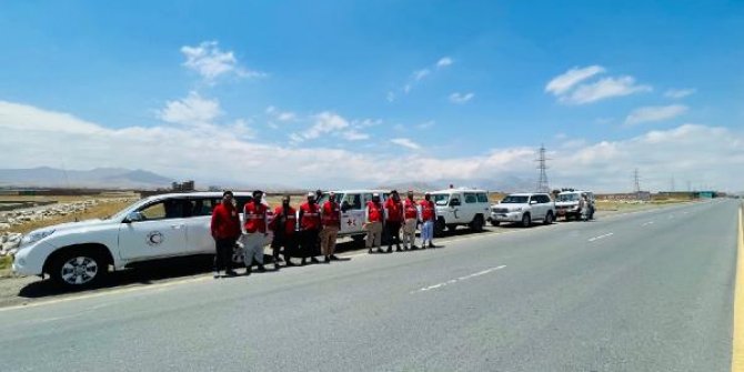 Türk Kızılay, Afganistan'daki ekiplerini depremzedeler için seferber etti