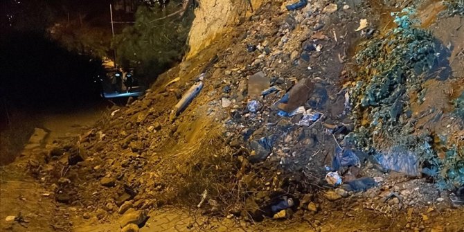 Karabük'te heyelan nedeniyle 5 ev boşaltıldı