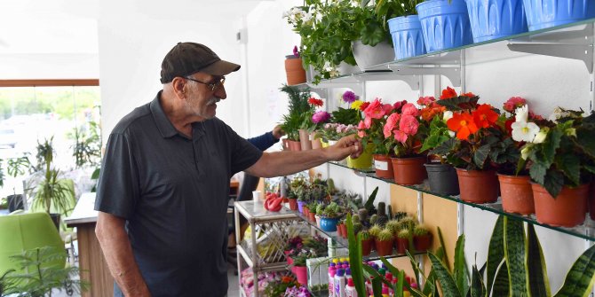 Çiçek takası uygulaması