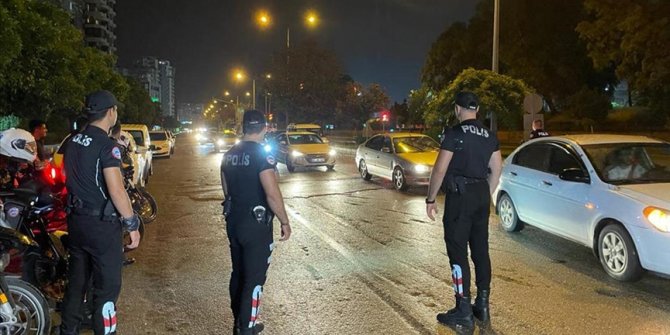 Adana'da 'güven ve huzur' uygulamasında 55 kişi gözaltına alındı