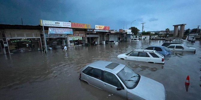 Meteoroloji kuvvetli yağış uyarısı: Bu illerde yaşayanlar dikkat!