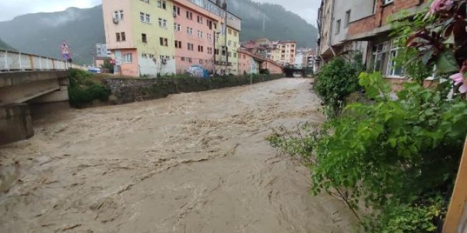 Karabük'te dereler taştı, tarım alanları zarar gördü