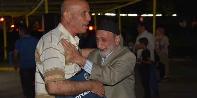 Şanlıurfa'dan ilk hac kafilesi kutsal topraklara uğurlandı