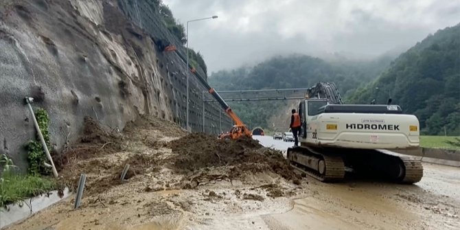 Bolu Dağı Tüneli İstanbul istikameti ulaşıma kapatıldı