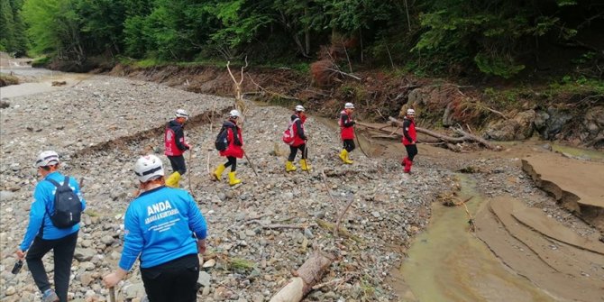 Kastamonu'da sele kapılan genci arama çalışmaları 4'üncü gününde sürüyor