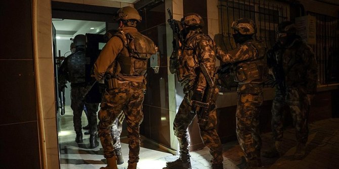 İstanbul'da terör örgütü DEAŞ operasyonunda 19 zanlı yakalandı