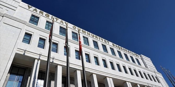 Yargıtay, trafikte bekleyen aracın camı kırılarak yapılan hırsızlığı 'nitelikli' saydı