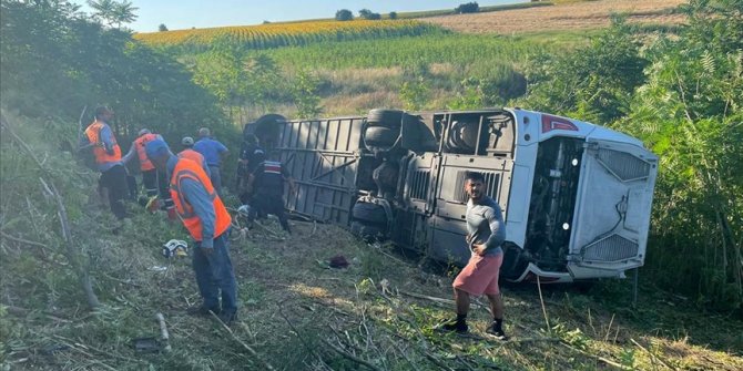 Kırklareli'nde yolcu otobüsü devrildi: 6 kişi öldü