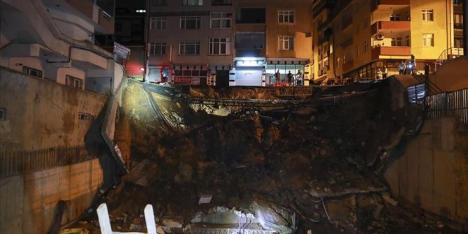 Üsküdar'da istinat duvarı çöktü, 3 bina tahliye edildi