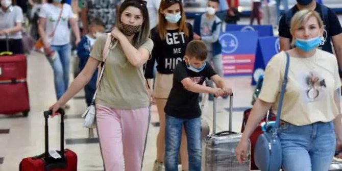 Antalya'da otelde yer bulamayan valiyi arıyor