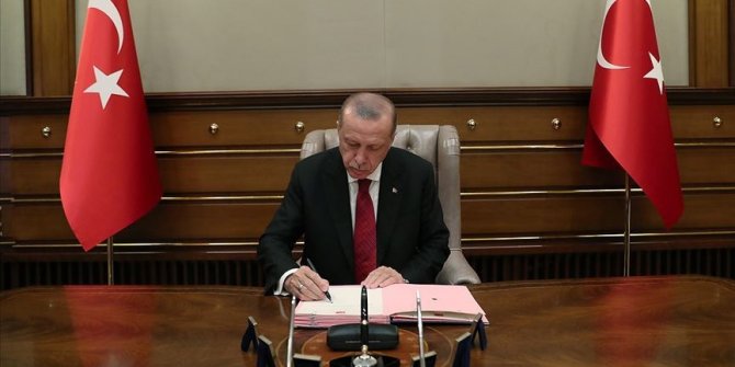 Cumhurbaşkanı Erdoğan 5 üniversiteye rektör atadı